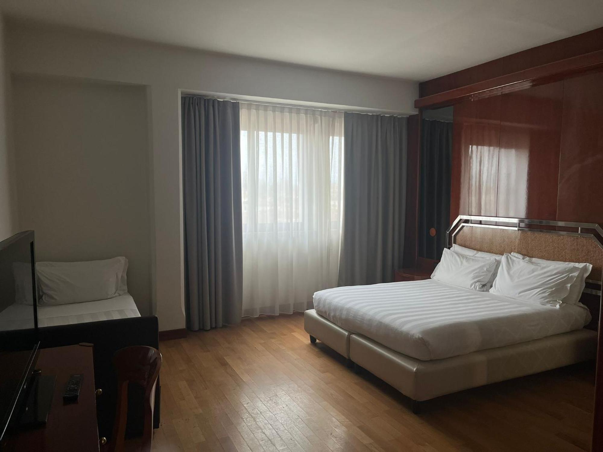 Triple Room,1639551994:JPEG